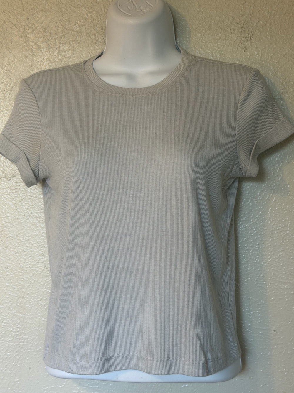 Me to We PAC SUN Grey Ribbed Short Sleeve Crop Top Tee Sz XS